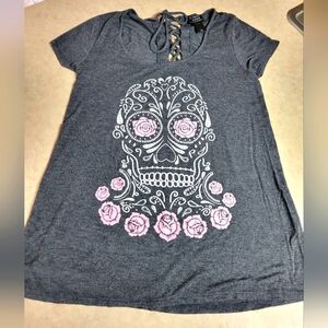 Midnight Hourwomen size small  top with a sugar skull